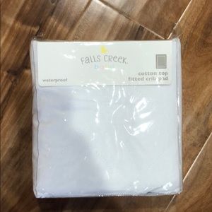 Falls Creek cotton top fitted crib pad. NWT’s